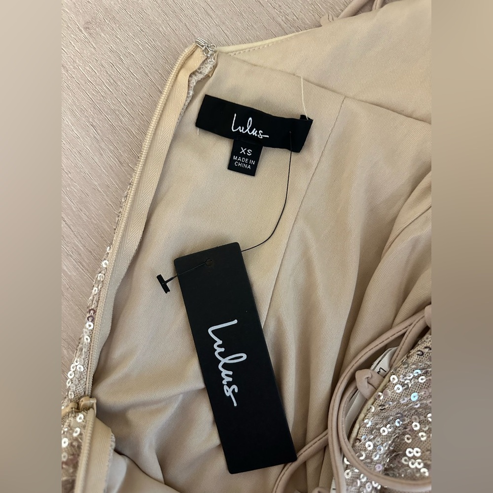 NWT Lulu’s Champagne Dress - Picture 4 of 8